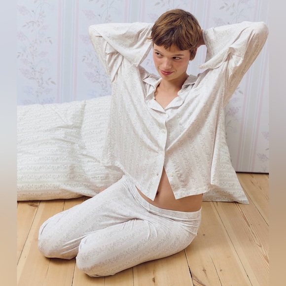 Djerf Avenue Go Slow Lilac Dreams PJ Set - Picture 4 of 5